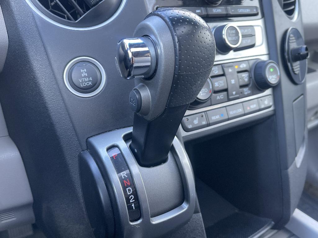 used 2014 Honda Pilot car, priced at $11,200