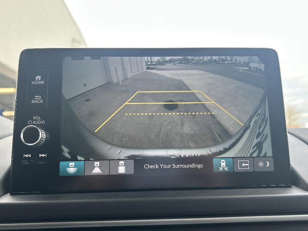 used 2025 Honda Pilot car, priced at $43,062