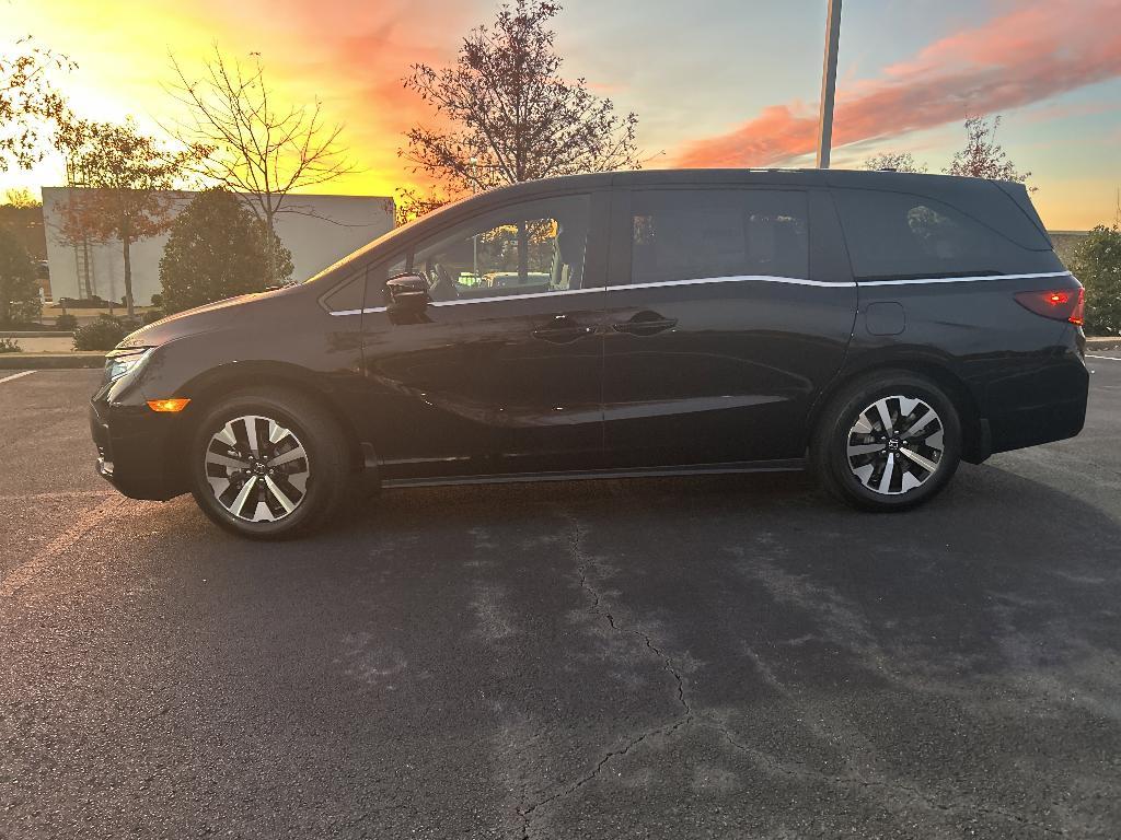 new 2026 Honda Odyssey car, priced at $42,065