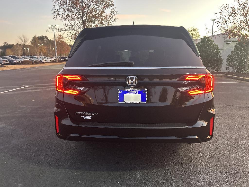 new 2026 Honda Odyssey car, priced at $42,065