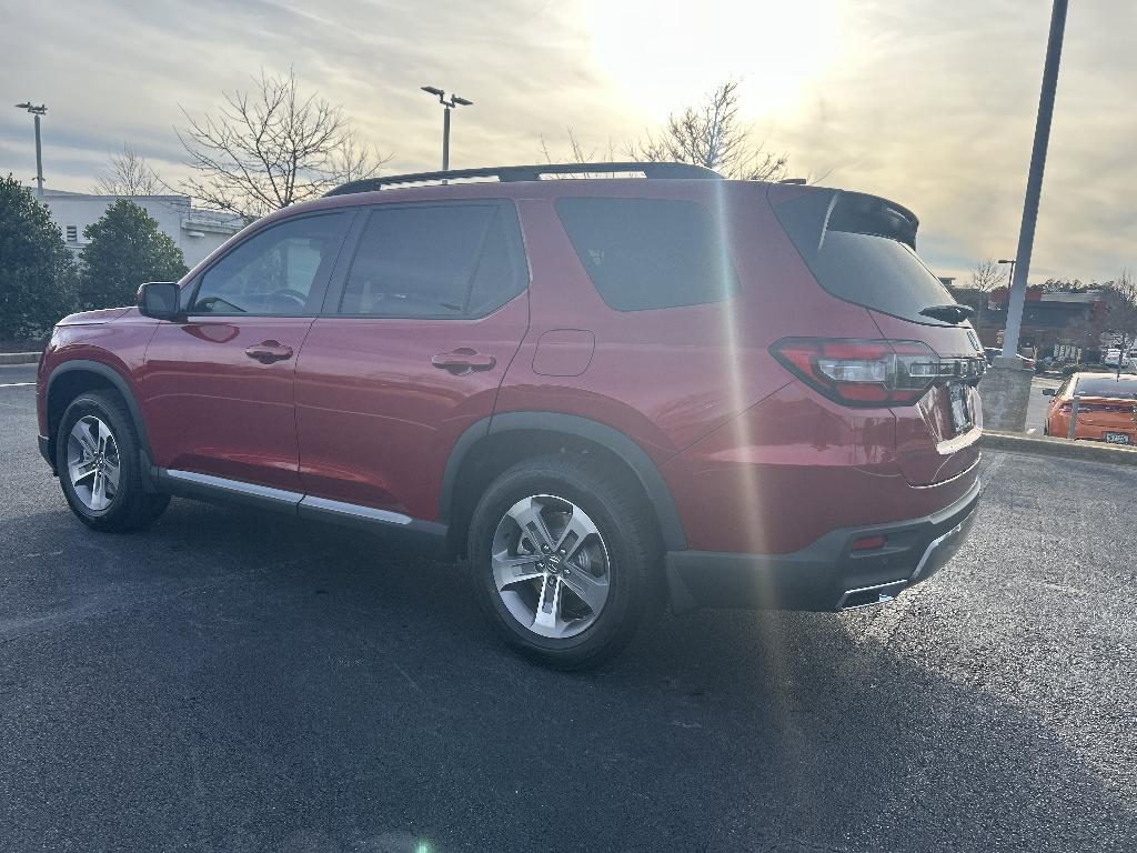 new 2026 Honda Pilot car, priced at $47,195