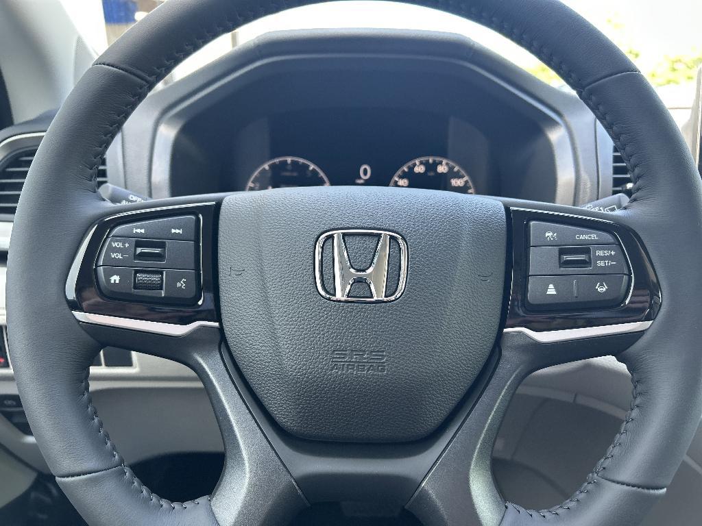 new 2026 Honda Odyssey car, priced at $40,745