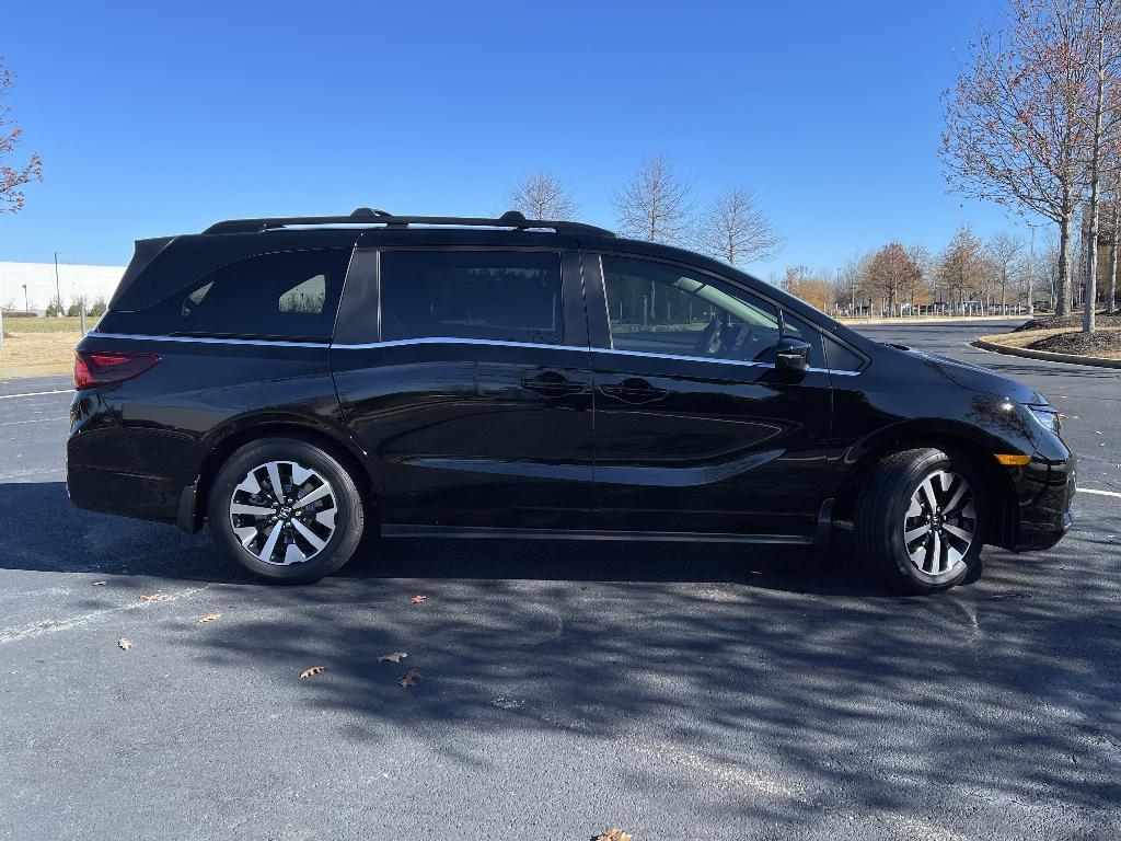 new 2026 Honda Odyssey car, priced at $42,282