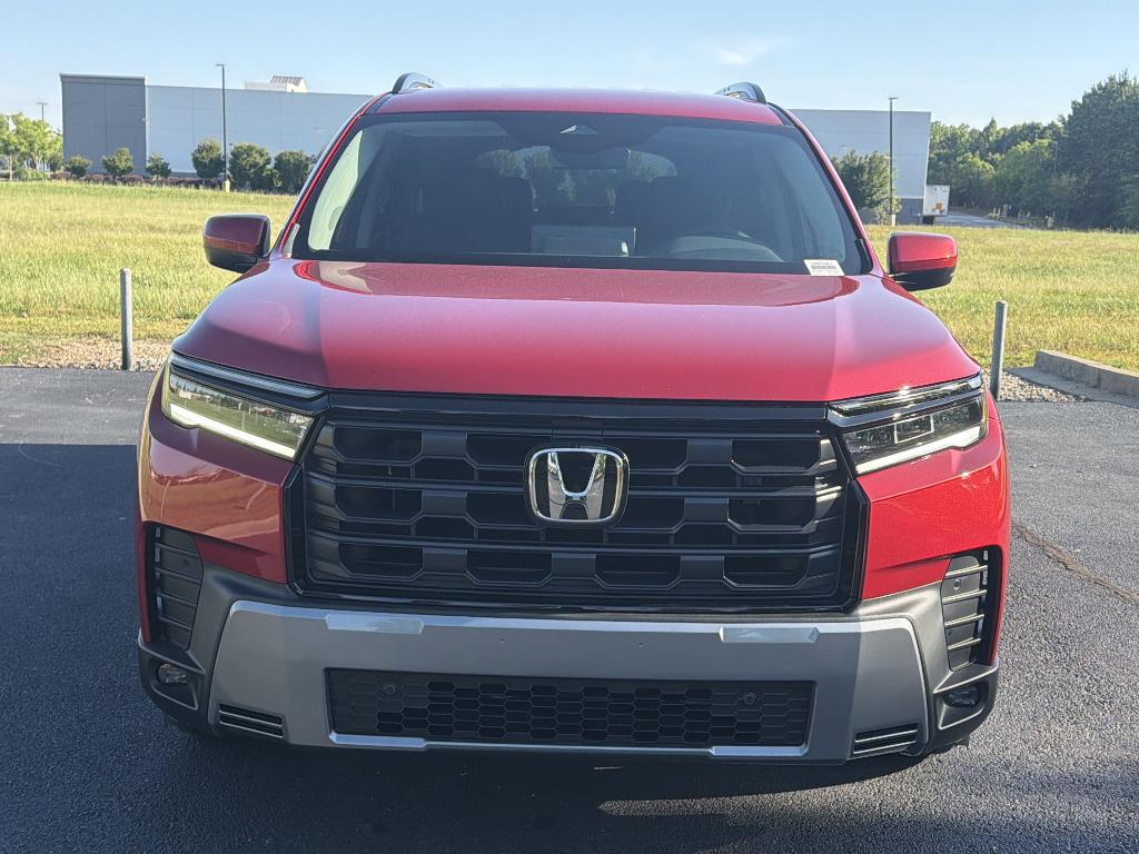 new 2026 Honda Pilot car, priced at $44,383