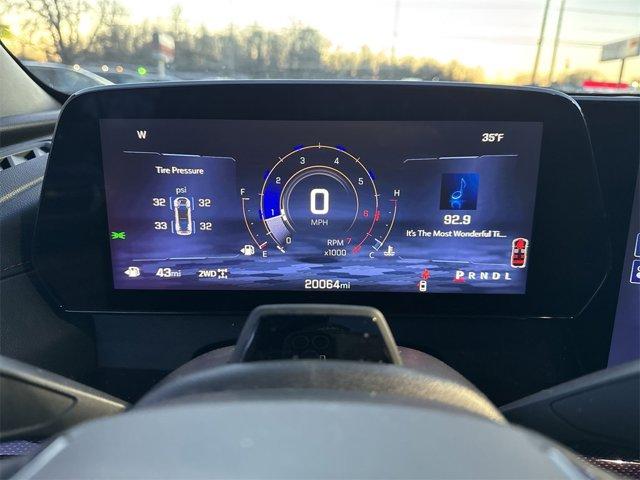 used 2024 Chevrolet Traverse car, priced at $49,525