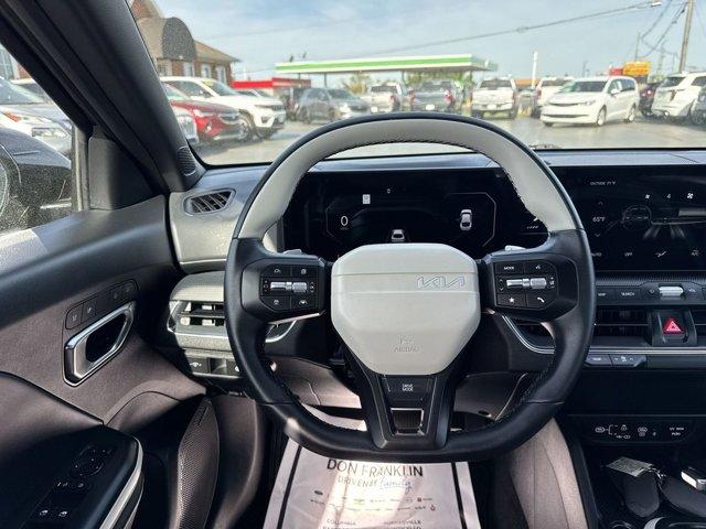 used 2025 Kia K4 car, priced at $27,900