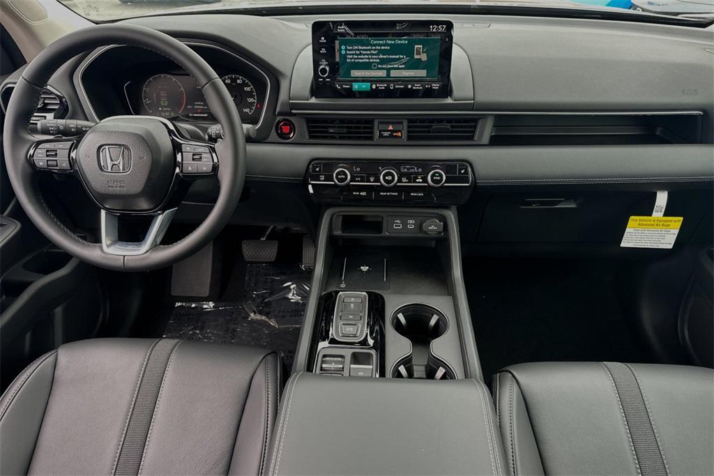 new 2025 Honda Pilot car