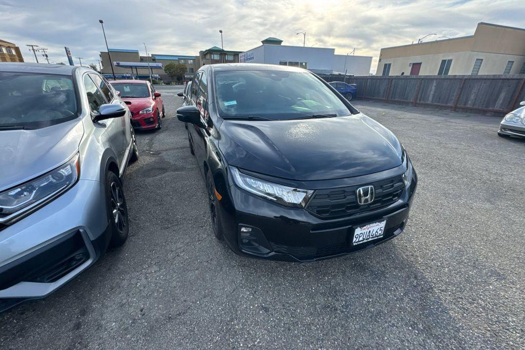 used 2025 Honda Odyssey car, priced at $37,888