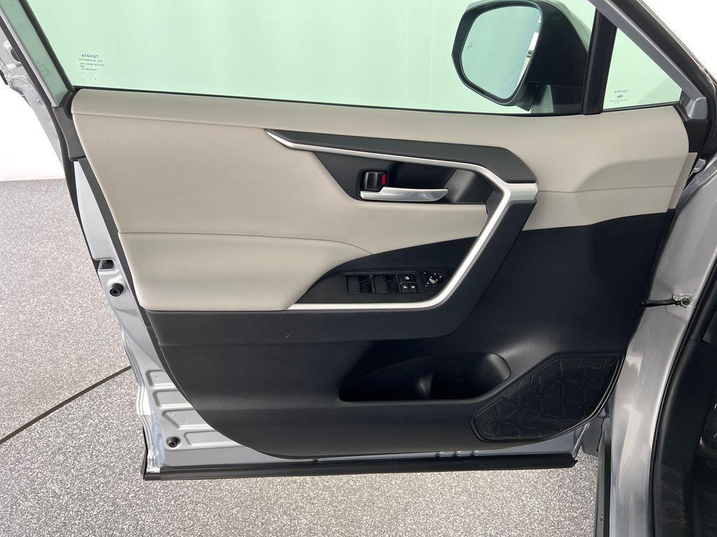 used 2020 Toyota RAV4 car, priced at $23,057