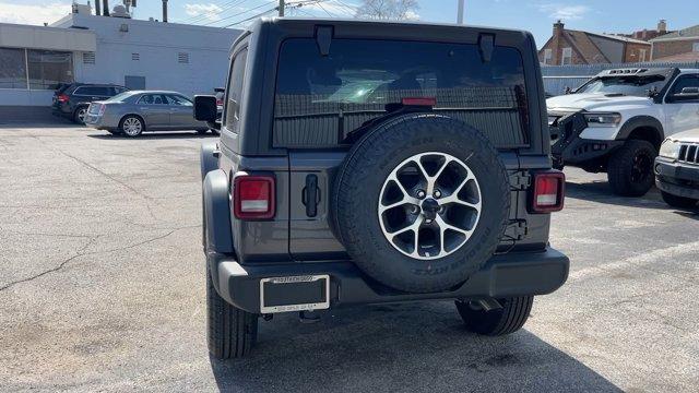new 2025 Jeep Wrangler car, priced at $41,400