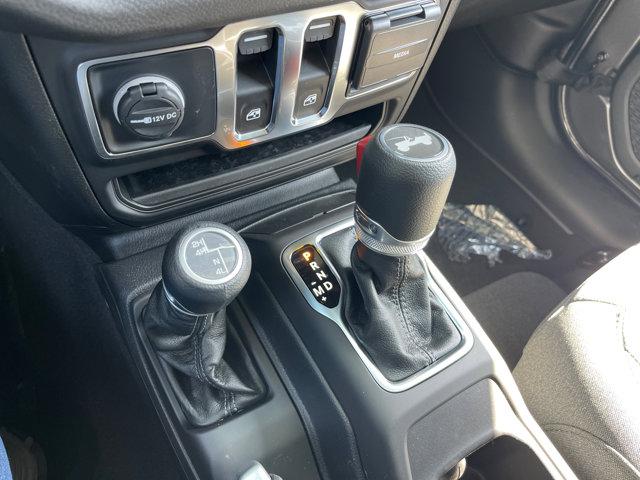 new 2025 Jeep Wrangler car, priced at $41,400