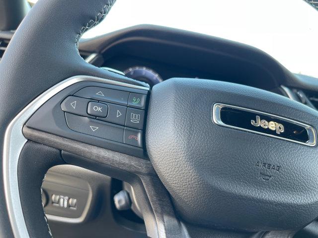 new 2025 Jeep Grand Cherokee L car