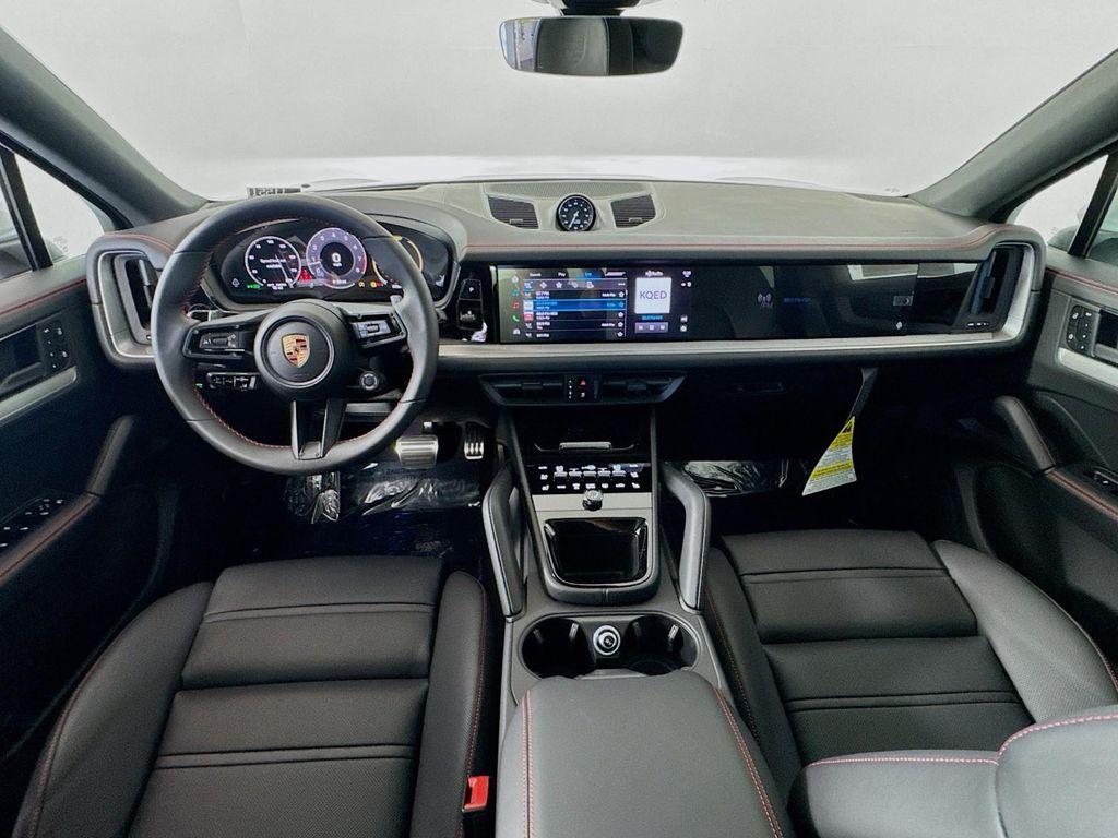 new 2025 Porsche Cayenne car, priced at $132,015