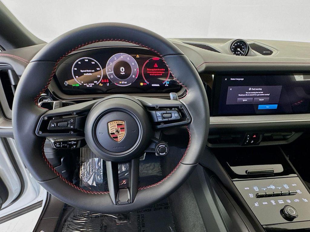 new 2025 Porsche Cayenne car, priced at $132,015