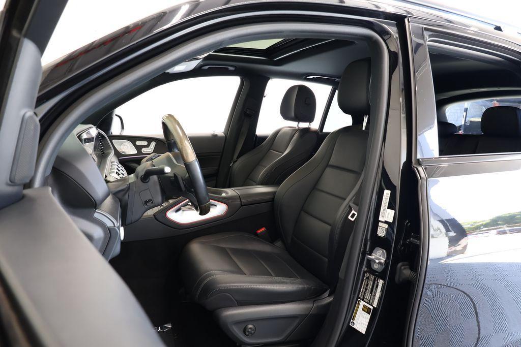 Mercedes-Benz GLE view 20