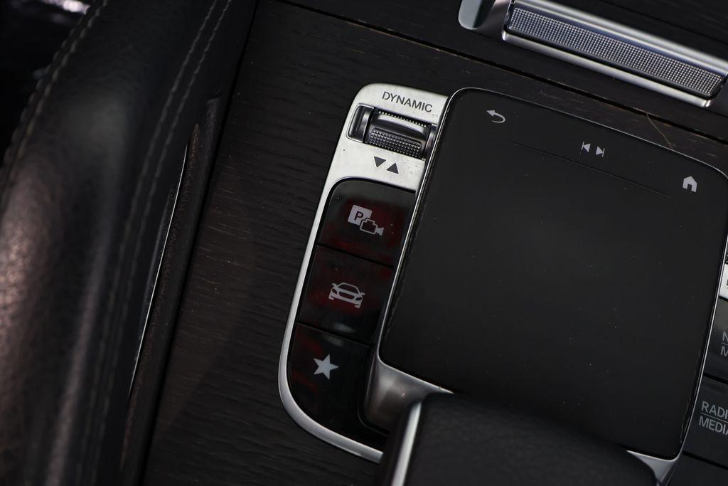 Mercedes-Benz GLE view 34