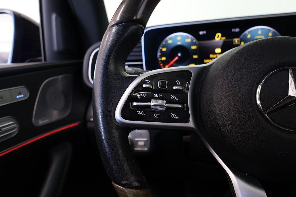 Mercedes-Benz GLE view 27