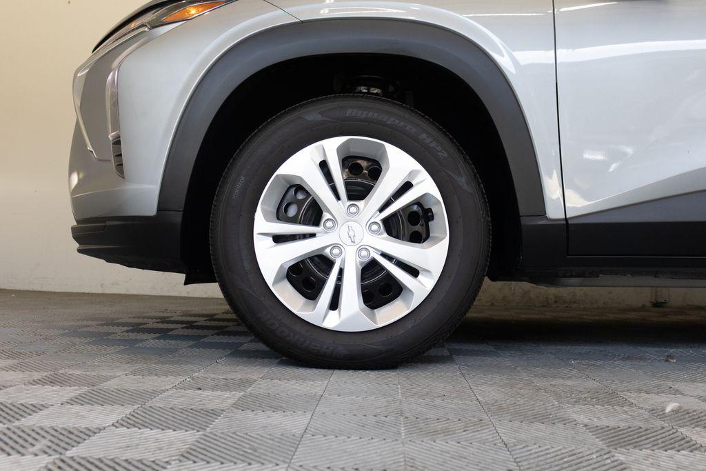 used 2024 Chevrolet Trax car, priced at $17,495