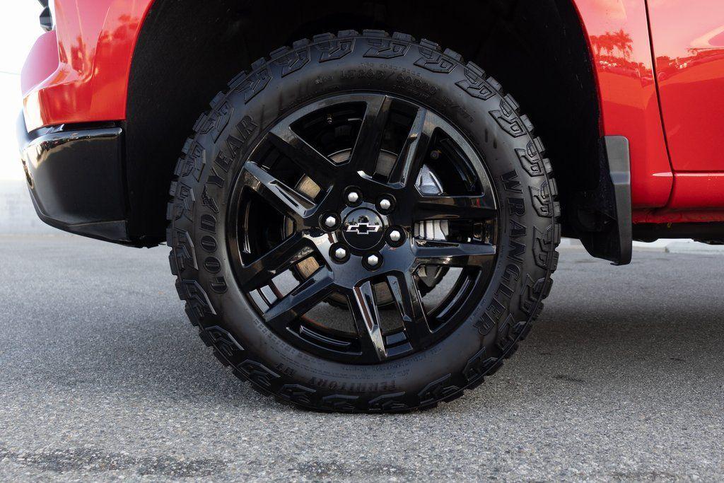 used 2025 Chevrolet Silverado 1500 car, priced at $44,995