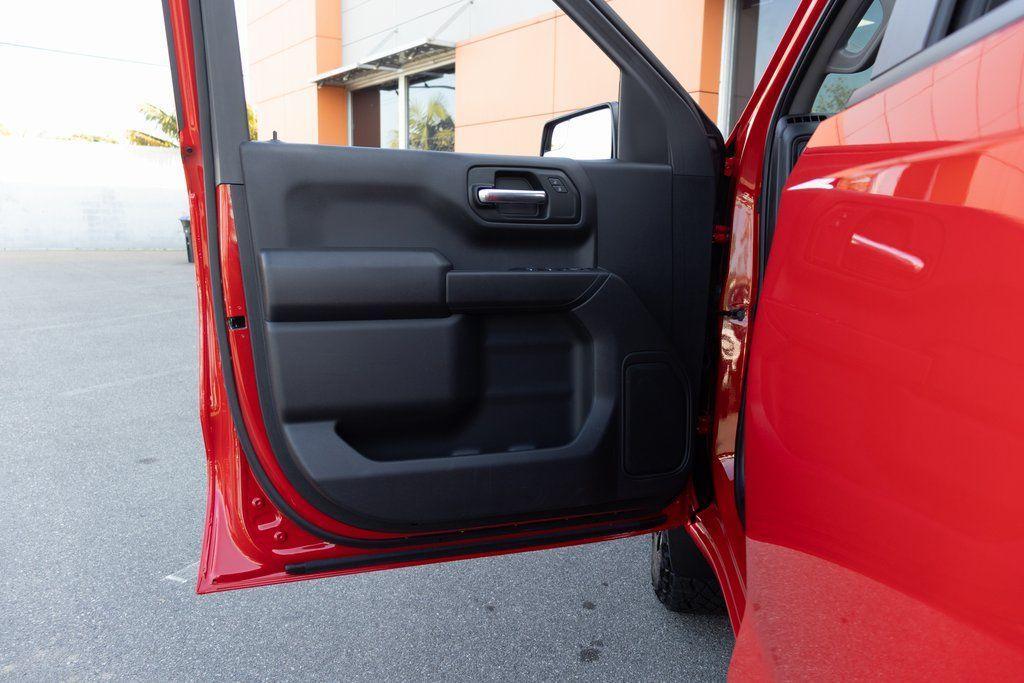 used 2025 Chevrolet Silverado 1500 car, priced at $44,995