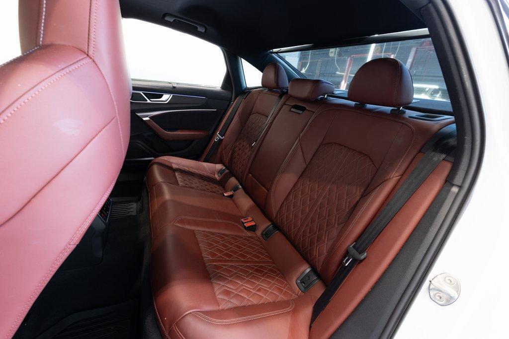 Audi S6 view 21