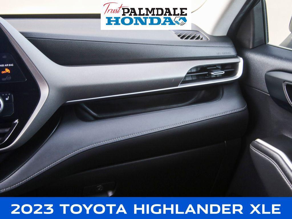 used 2023 Toyota Highlander car, priced at $30,297