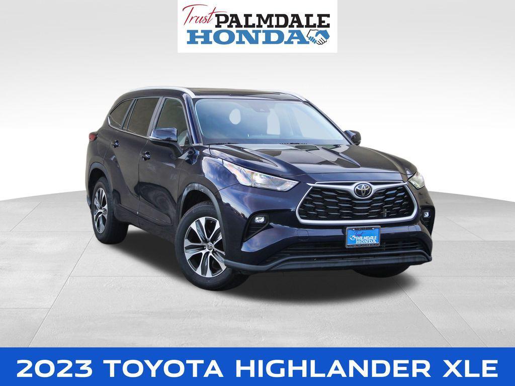 used 2023 Toyota Highlander car, priced at $30,297