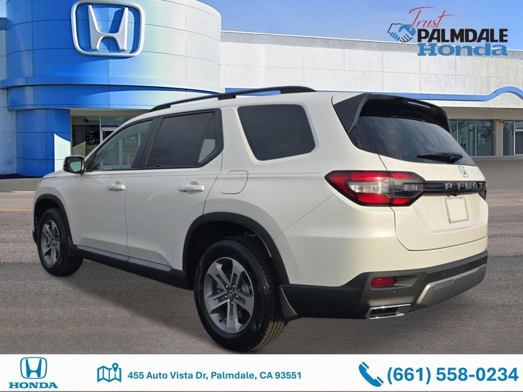 new 2026 Honda Pilot car, priced at $43,945