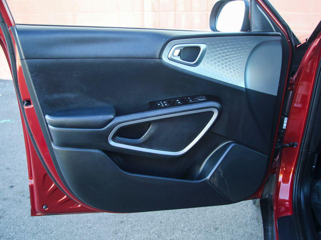 used 2024 Kia Soul car, priced at $15,555