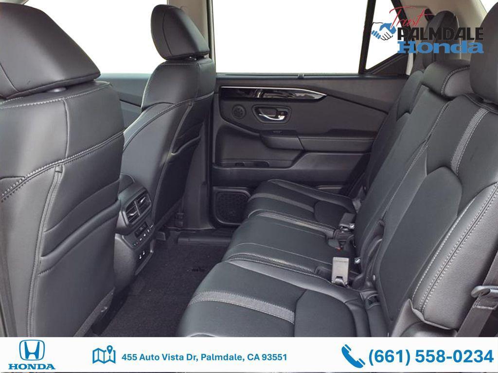 new 2026 Honda Pilot car, priced at $43,945