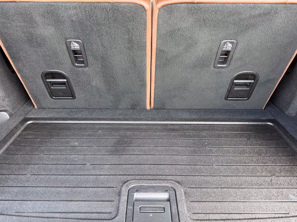 used 2022 Acura MDX car, priced at $34,973