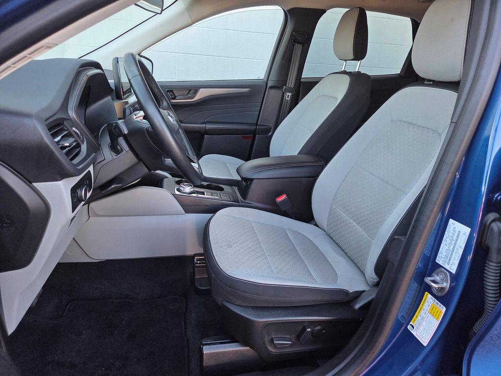 used 2023 Ford Escape car, priced at $21,999