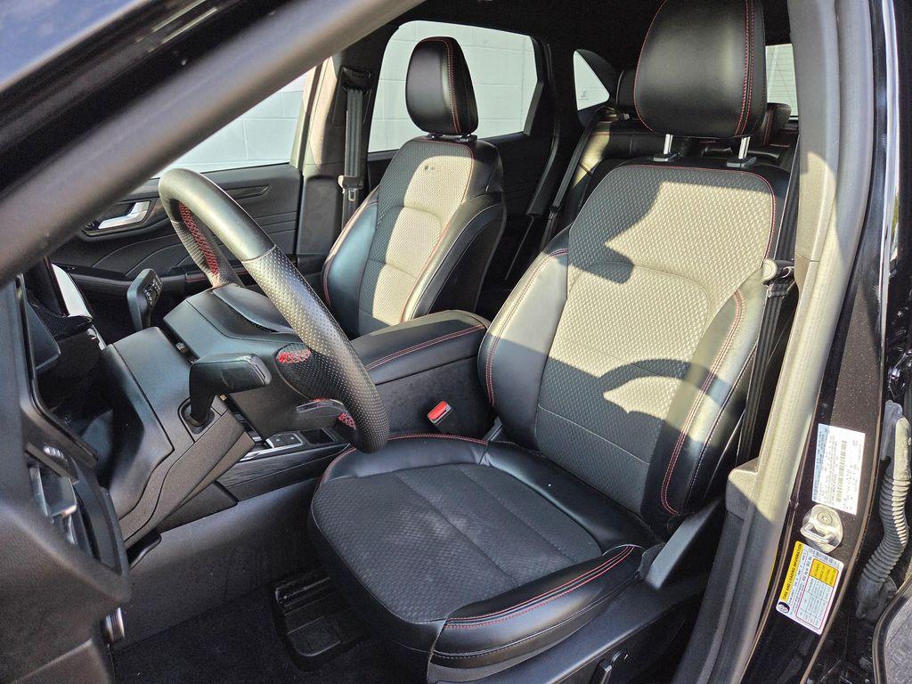 used 2023 Ford Escape car, priced at $25,400