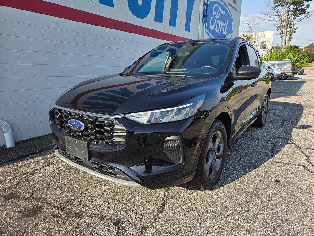 used 2023 Ford Escape car, priced at $25,400