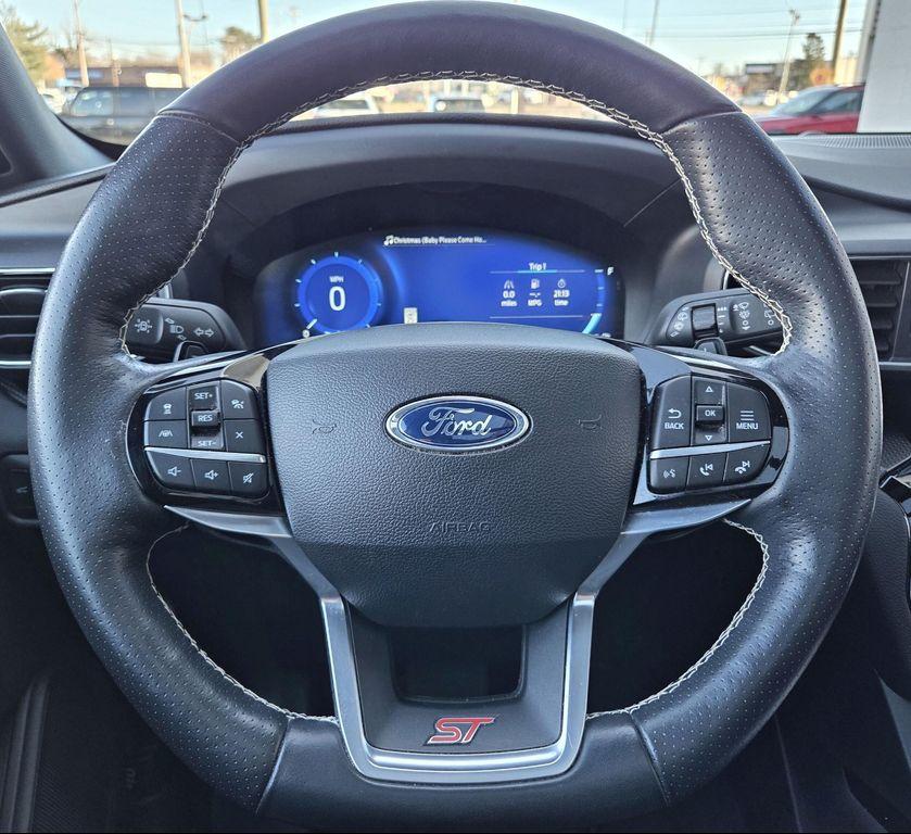 AGATE BLACK METALLIC 2022 Ford Explorer ST