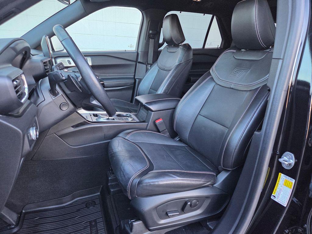 AGATE BLACK METALLIC 2022 Ford Explorer ST