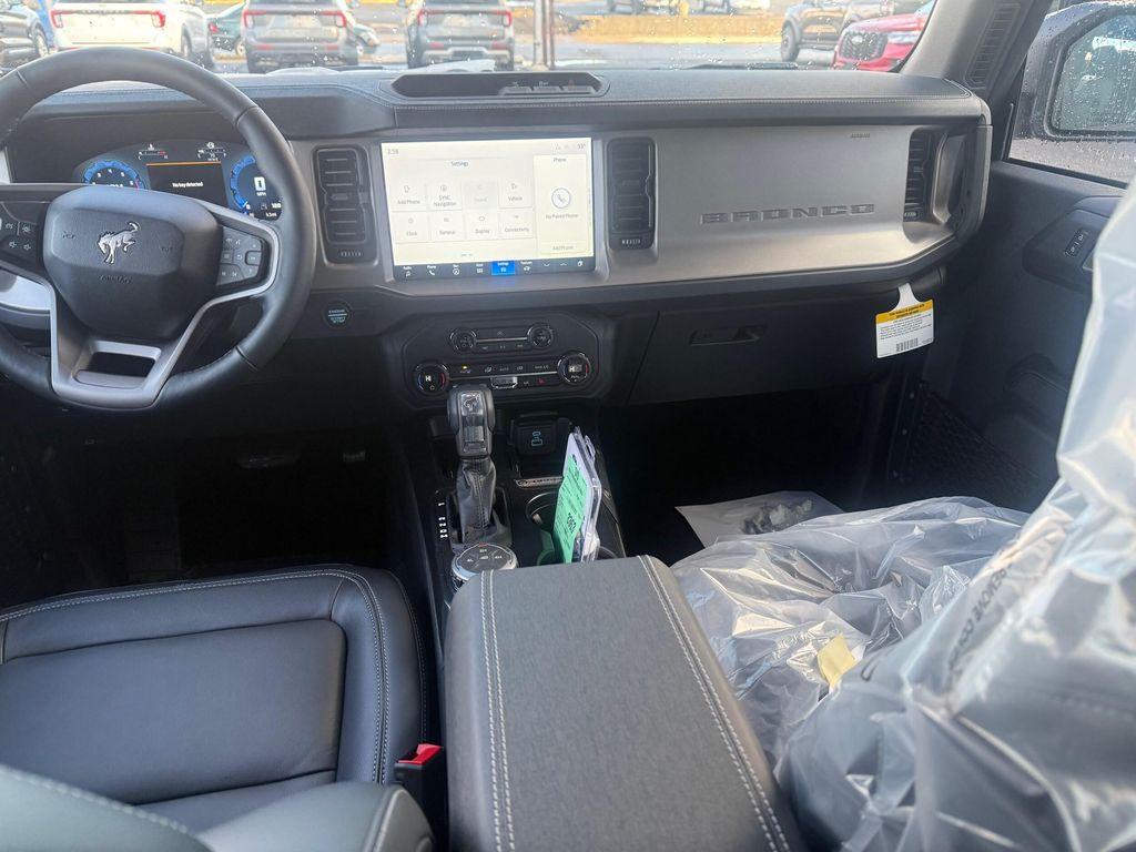 new 2025 Ford Bronco car, priced at $52,052