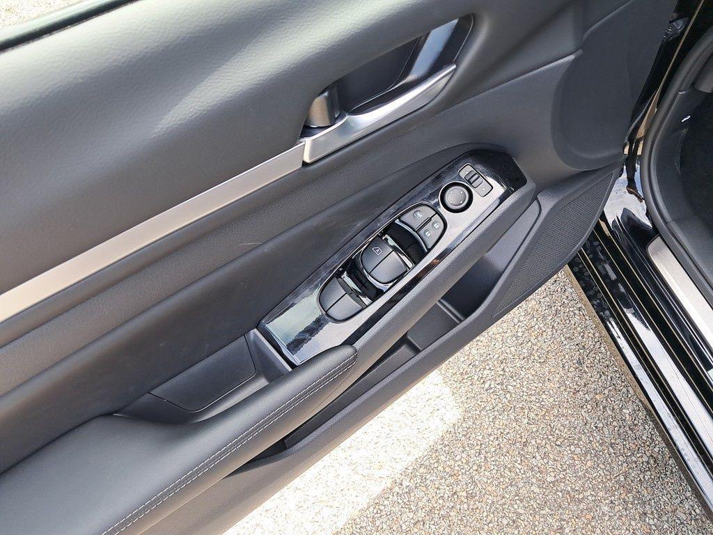 new 2025 Nissan Altima car, priced at $33,812