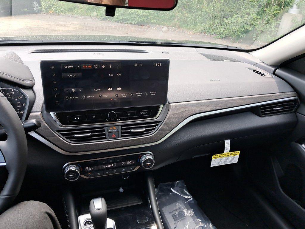 new 2025 Nissan Altima car, priced at $33,812