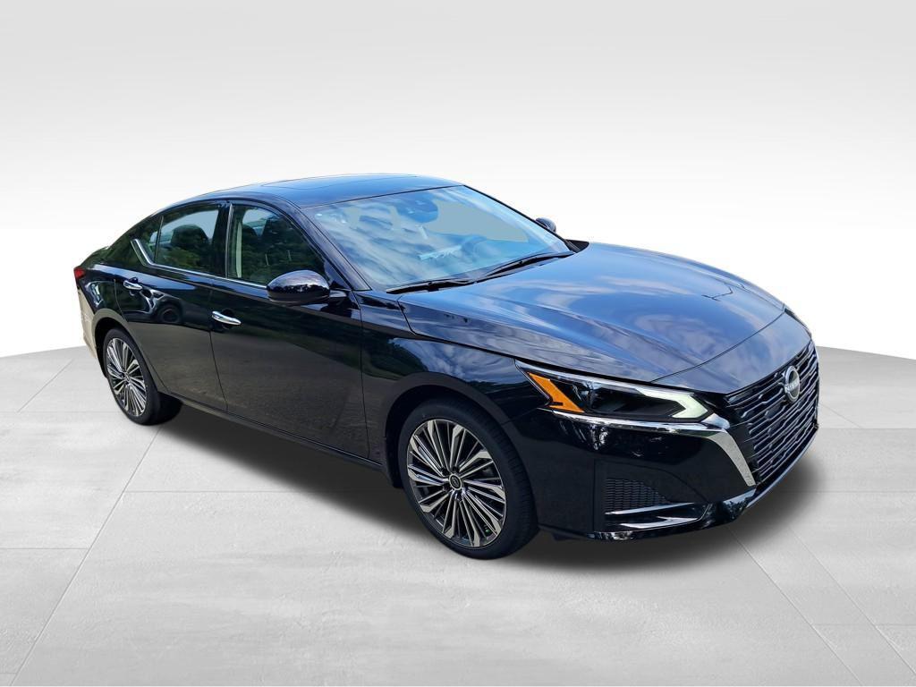 new 2025 Nissan Altima car, priced at $33,812