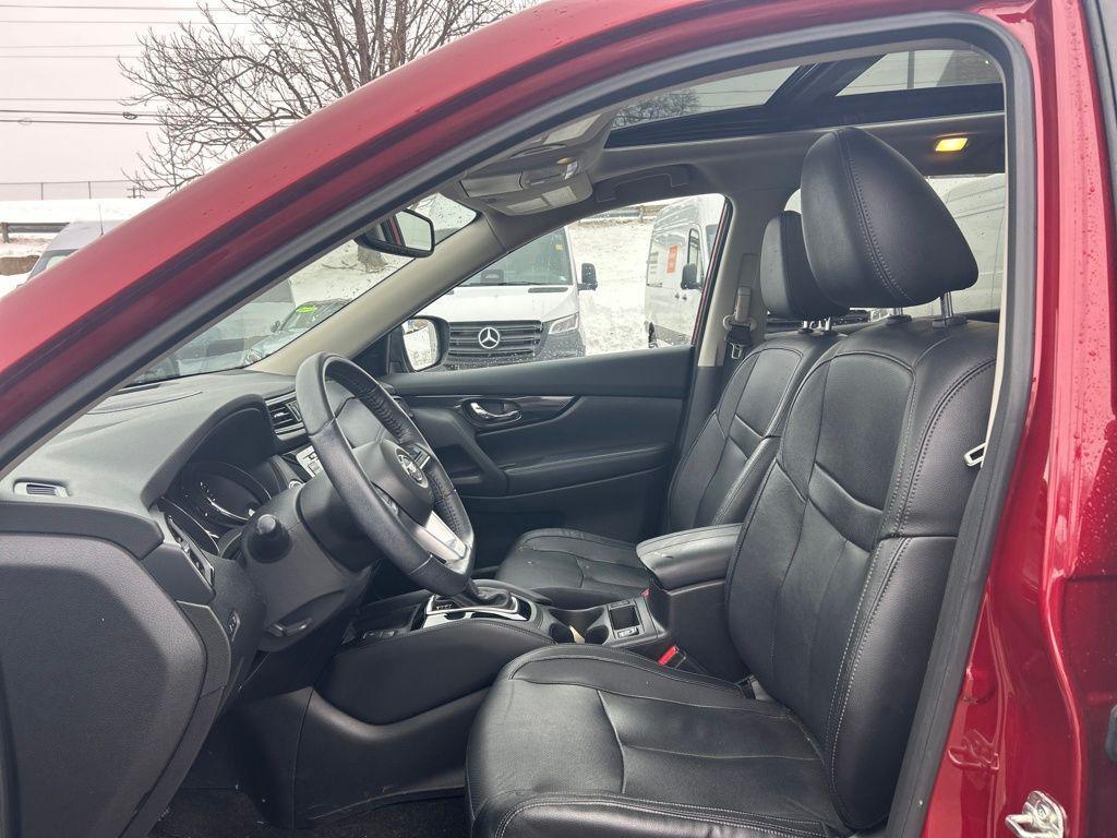 used 2019 Nissan Rogue car, priced at $14,804