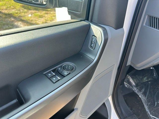 new 2025 Ford F-350 car, priced at $51,350