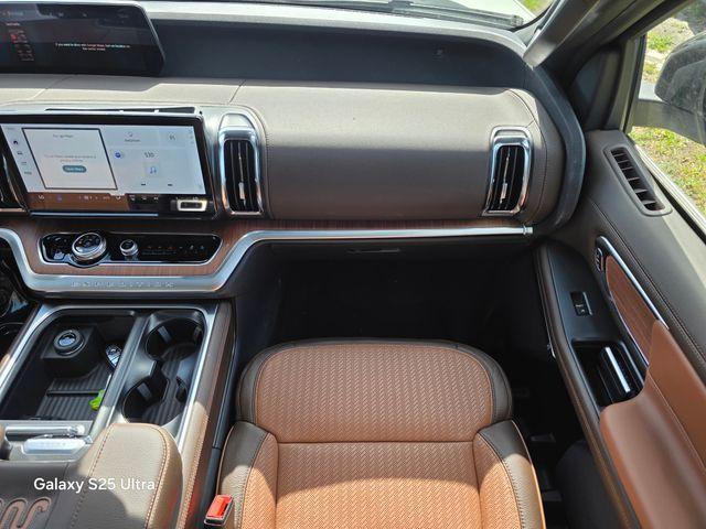 new 2026 Ford Expedition car, priced at $82,273