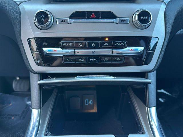 used 2022 Ford Explorer car, priced at $29,900