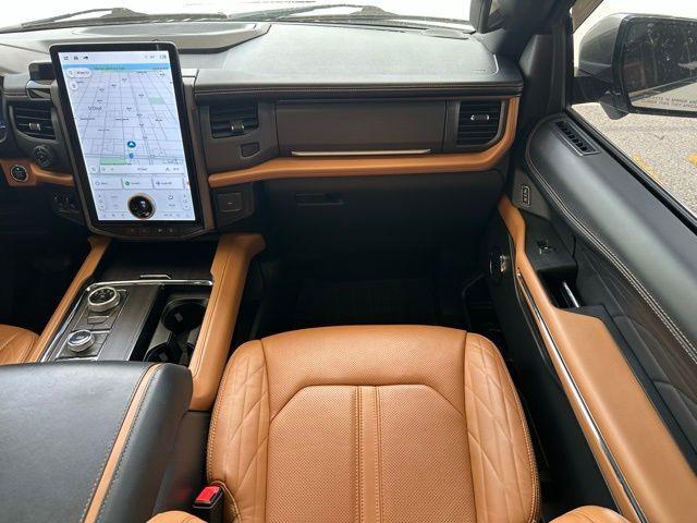 used 2023 Ford Expedition car, priced at $58,900