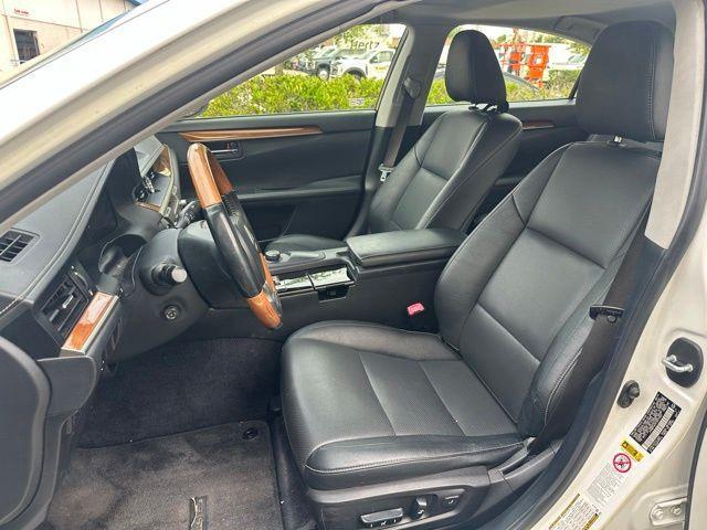 used 2015 Lexus ES 300h car, priced at $17,750