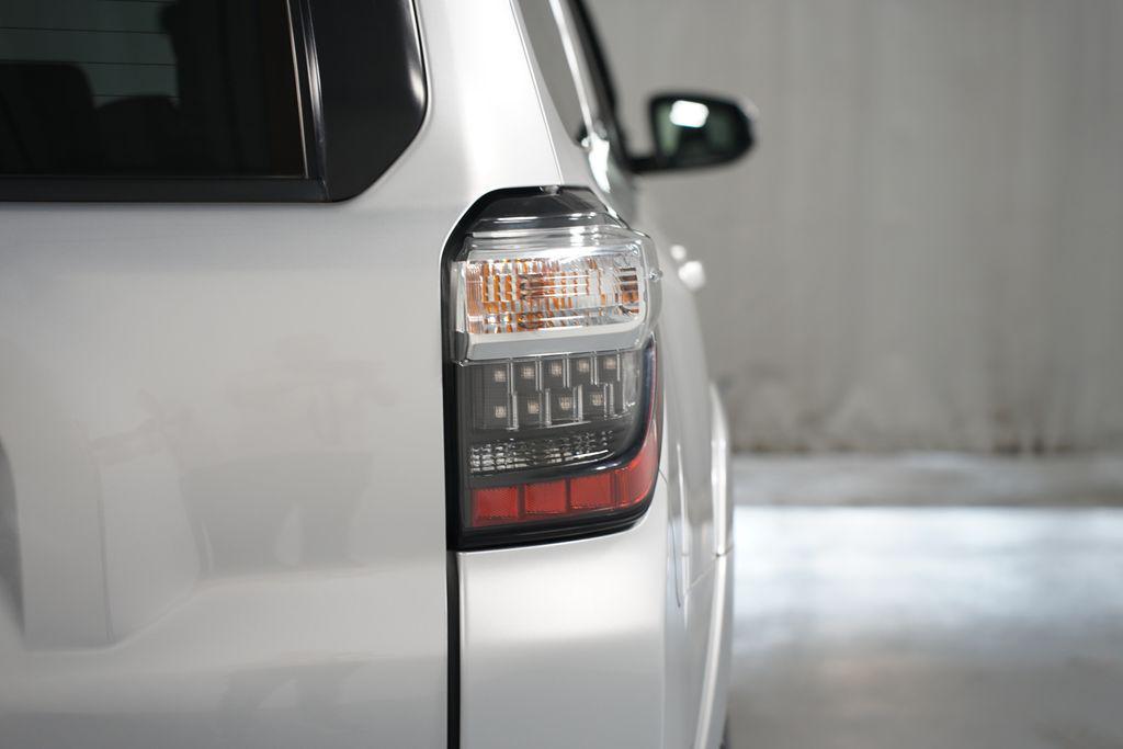2017 Classic Silver Metallic Toyota 4Runner