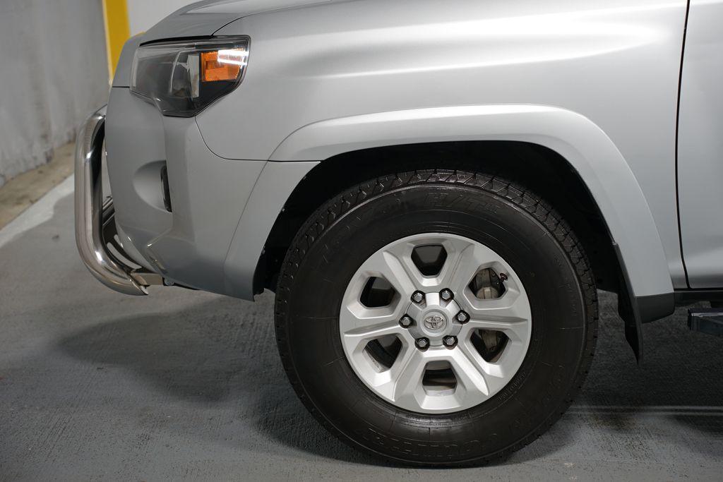 2017 Classic Silver Metallic Toyota 4Runner