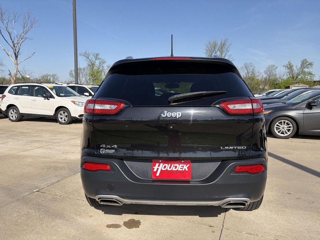 used 2016 Jeep Cherokee car, priced at $13,395