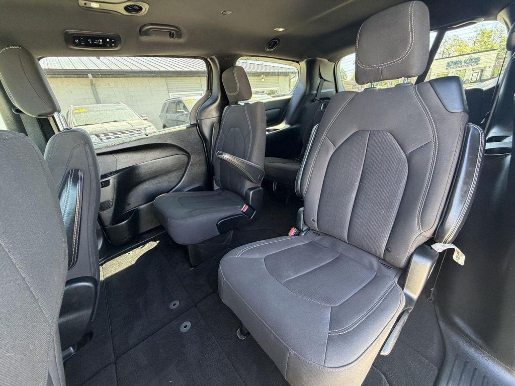 used 2019 Chrysler Pacifica car